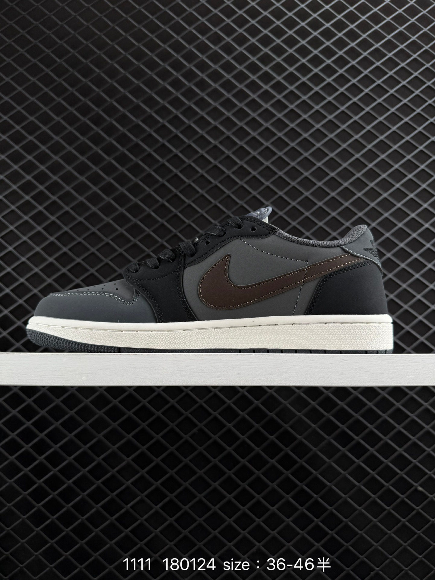 Travis Scott x Air Jordan 1 ” Reverse Mocha “